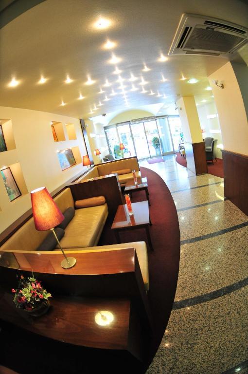 Arma Hotel Маниса Екстериор снимка
