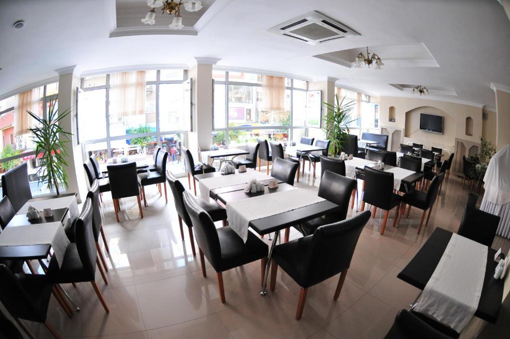 Arma Hotel Маниса Екстериор снимка